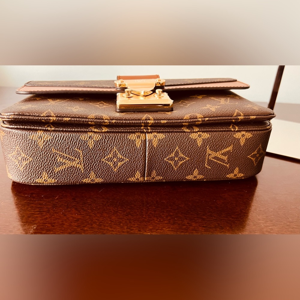 Authentic Louis Vuitton Monogram Marceau Flap Bag - Picture 15 of 16